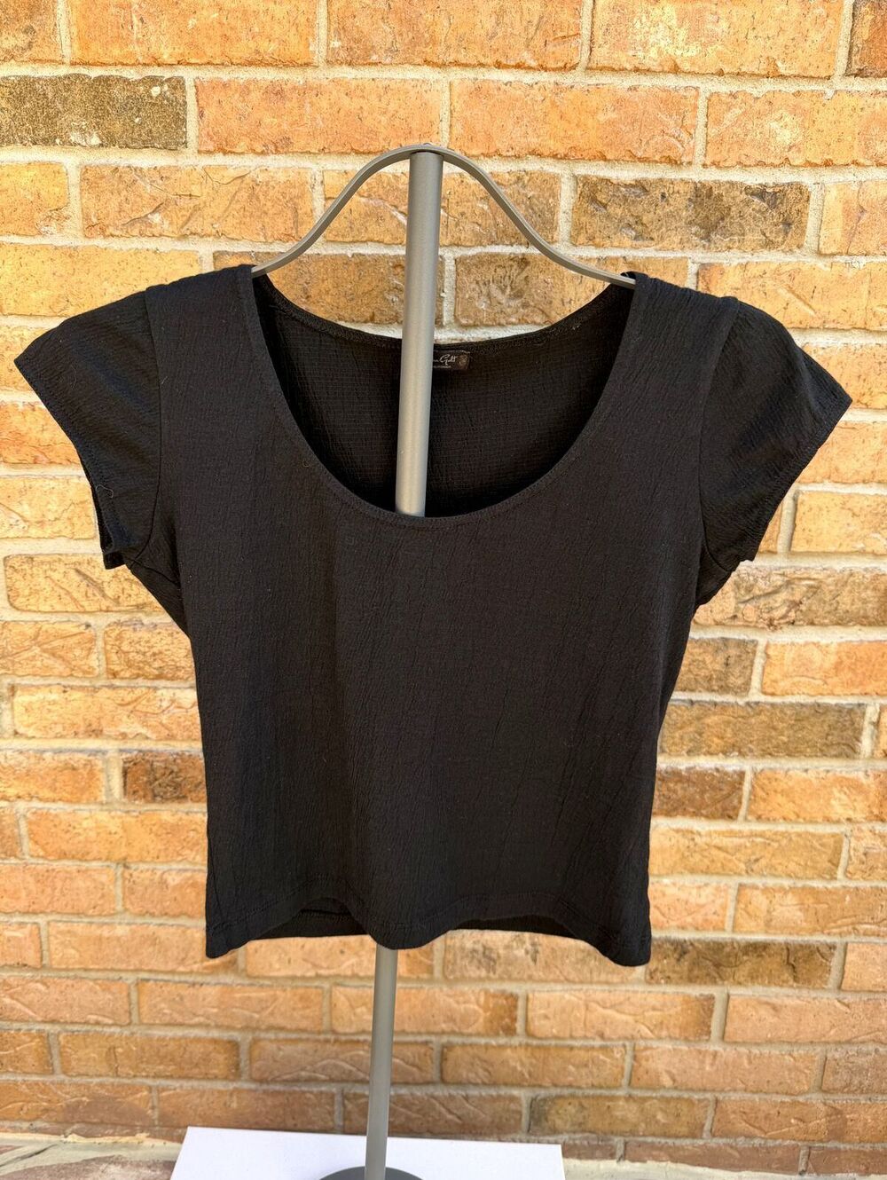 J. Galt Black Scoop Neck Cap Sleeve Cropped Top Brandy Melville